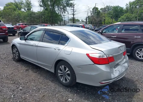2015 Honda Accord Lx z USA, uszkodzony, nr VIN 1HGCR2F30FA106226